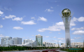 Tall tower clock city park - top of its free wallpaper