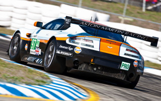 Race car track number front - a race car free wallpaper