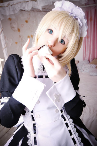 Alice prin cosplay blonde maid - free retro wallpaper
