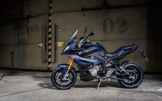 Motorcycle parked building sign no - a sign free wallpaper