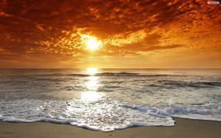 Sunset ocean waves red sky 4 - a red sky free wallpaper