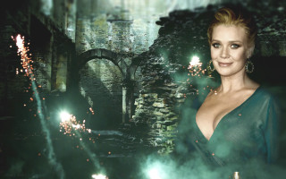 Woman green dress castle fireworks - a castle free wallpaper