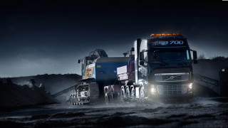 Semi truck dirt road night - hard surface free wallpaper for desktop