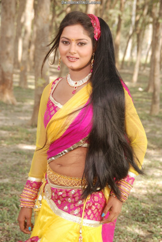 Woman yellow pink outfit woods - outfit free wallpaper