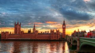 Clocktower bridge sunset waterfront cityscape - christopher wren free wallpaper