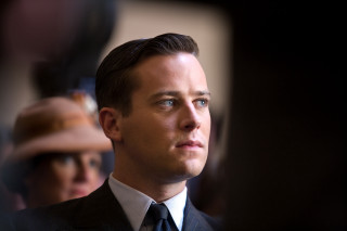 Man suit tie hologram blurry - the camera free wallpaper