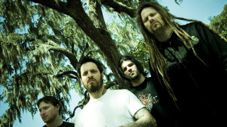 Men group tree long hair - biomechanical free wallpaper