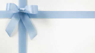 Blue ribbon white wall bow - the top of the wall free wallpaper