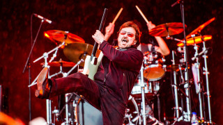 Man guitar band stage drums - eric taylor free wallpaper