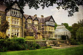 Large house garden glass house - a large house free wallpaper