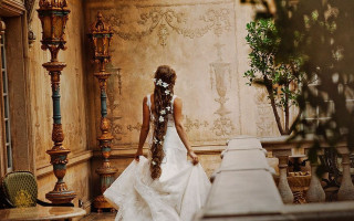 Woman wedding dress hallway flower - her hair and a flower free wallpaper