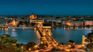 Night view bridge river city - danube school free wallpaper for desktop
