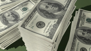Twenty dollar bills pile table - vray free wallpaper