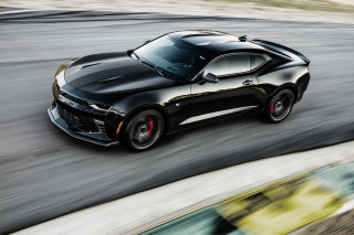 Black sports car speed limit - path free wallpaper for desktop