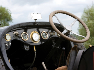Vintage car steering wheel dashboard - a wooden handle free wallpaper