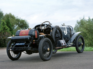 Old fashioned car parked street - fashioned free wallpaper