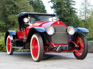 Old model car parked street 3 - a red rim free wallpaper