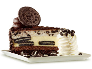 Cake oreo white plate fineart - decadent free wallpaper