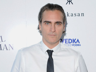 Daryush shokof gala portrait blacktie - complex free wallpaper