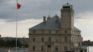 Large building clock tower flag 3 - top of its free wallpaper