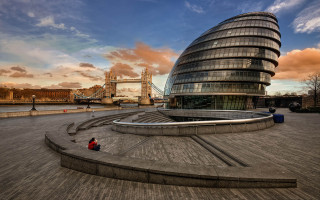 Person sitting stone bench building - christopher wren free wallpaper