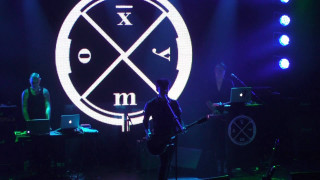 Band performance logo microphone laptop - the stage free wallpaper