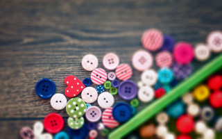 Buttons wooden table green pencil - micro free wallpaper