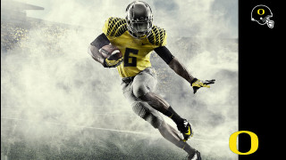 Football player yellow uniform running - adobe lightroom free wallpaper