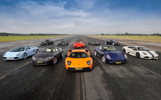 Sports cars race track cloudy - free cars wallpaper