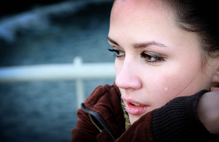 Woman jacket cellphone whitefence cynicalrealism - a brown jacket free wallpaper