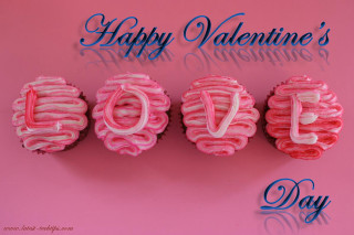 Pink cupcake love letters three - the word love free wallpaper