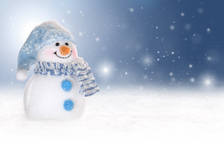 Snowman blue hat scarf snow - a snowman free wallpaper