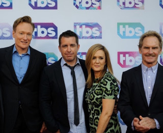 Group people redcarpet tvlogo promo - a red carpet free wallpaper