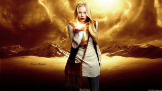 Woman light desert sky background - a desert landscape free wallpaper