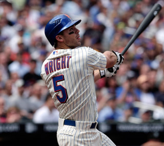 Baseball player swinging bat game - free sports wallpaper for tablet