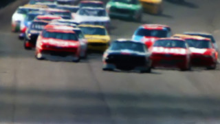 Cars racing track blurry photo - the same direction free wallpaper