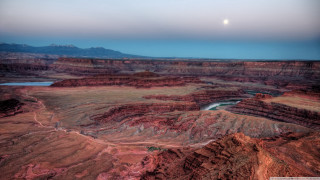 Canyon lake moon sky view - alan bean free wallpaper for desktop