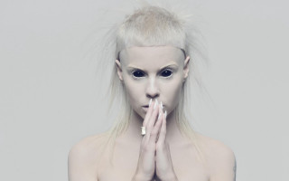 White hair surprised cyberpunk daphne - neoprimitivism free wallpaper