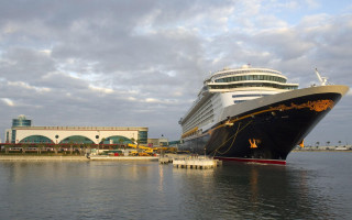 Cruise ship docked water building - a matte painting free wallpaper
