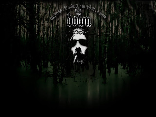 Skull crown woods trees around - crown free wallpaper