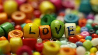 Love beads closeup naive art - bead free wallpaper