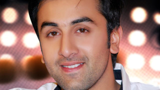 Man tie white shirt smiling - a tie free wallpaper for desktop