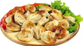 Dumplings plate lettuce tomato white - auseklis ozol free wallpaper