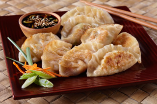 Dumplings plate dipping sauce chopsticks - sauce free wallpaper