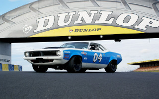 Blue white car race track - dee whitcomb free wallpaper