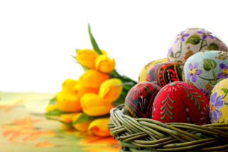 Basket painted eggs yellow tulip - a basket free wallpaper for desktop