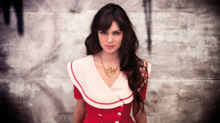 Woman red dress pose wall - a wall behind her free wallpaper