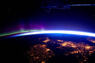 Earth lights glowing brightly dark - the earth free wallpaper