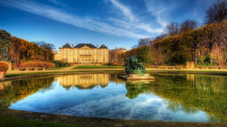 Neoclassical building pond statue matte - a pond in front free wallpaper