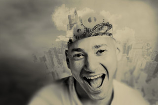 Man crown city clouds building - a crown free wallpaper for desktop